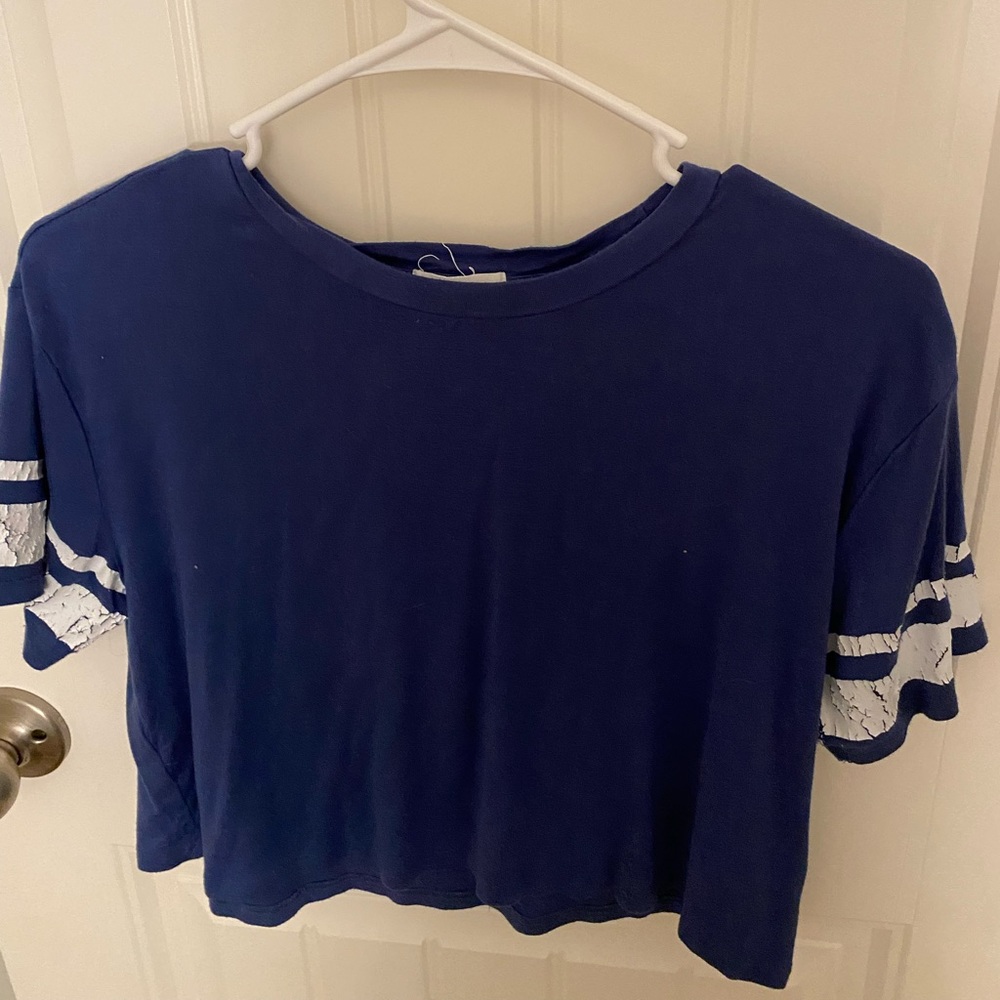 blue crop top